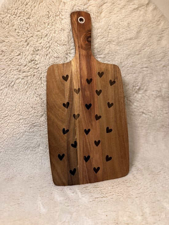 Borrelplank met hartjes