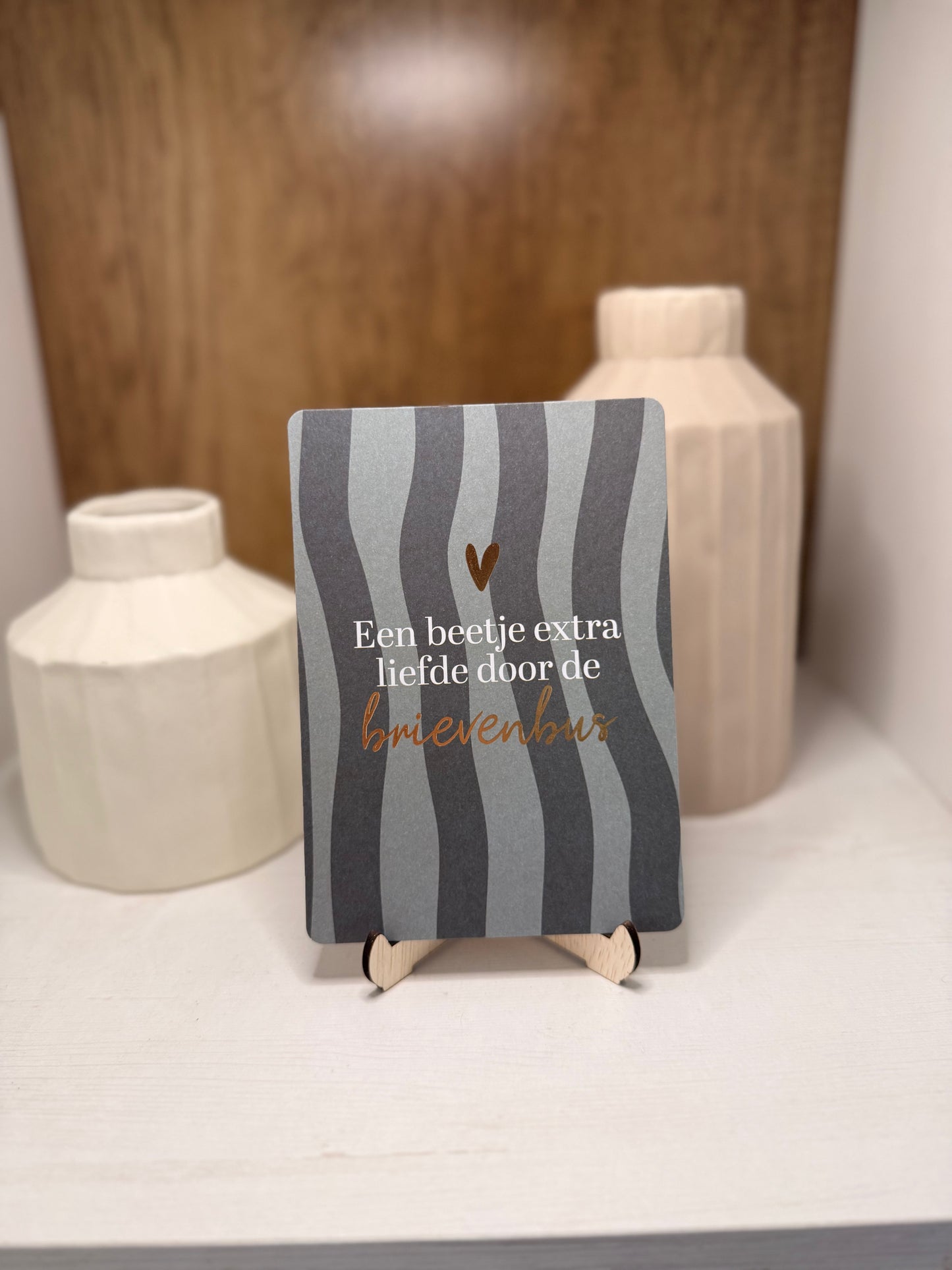 Kaartje "een beetje extra liefde door de brievenbus"