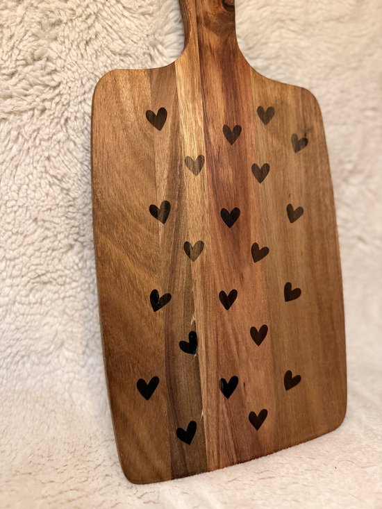 Borrelplank met hartjes