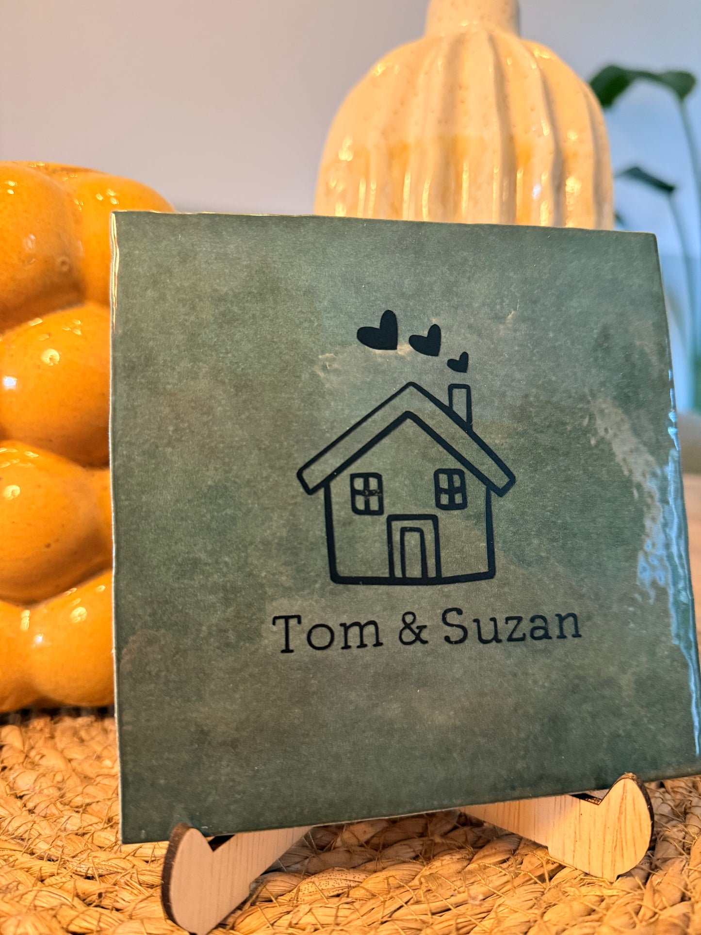 Tegeltje met huisje (Nr 1.)