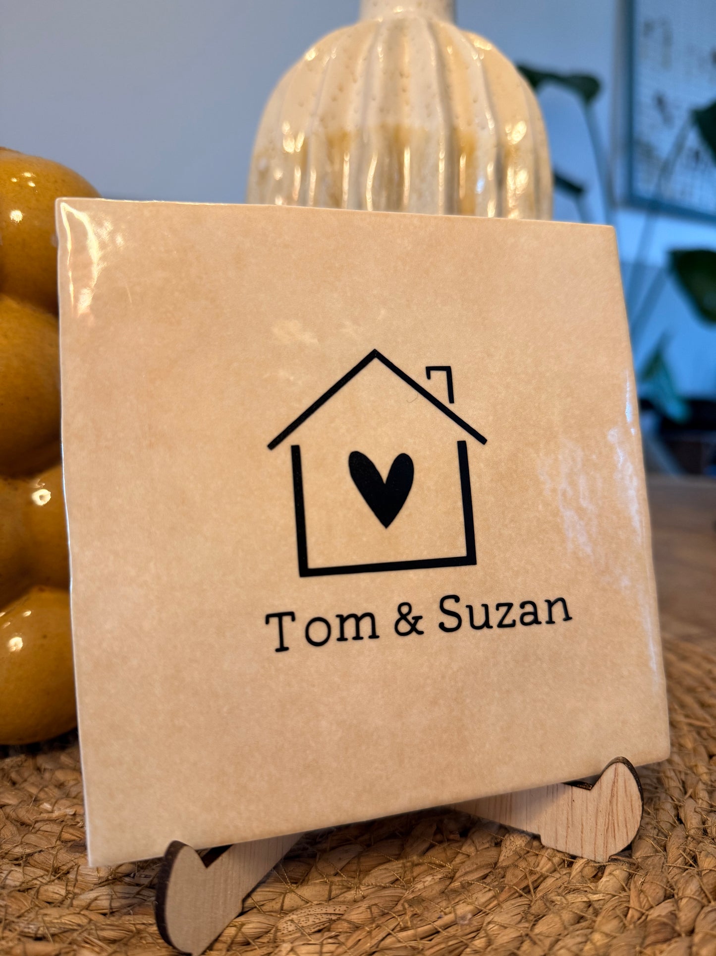 Tegeltje met huisje (Nr 2.)