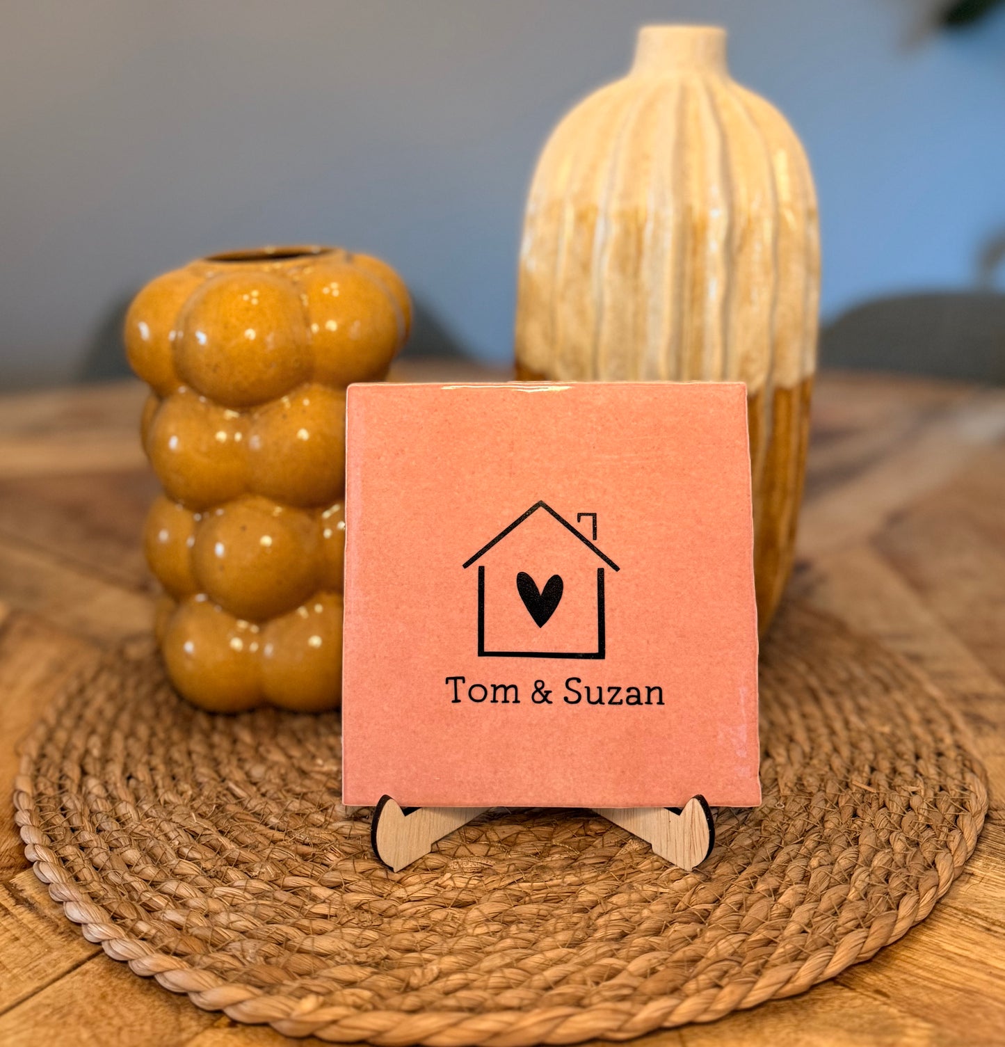 Tegeltje met huisje (Nr 2.)