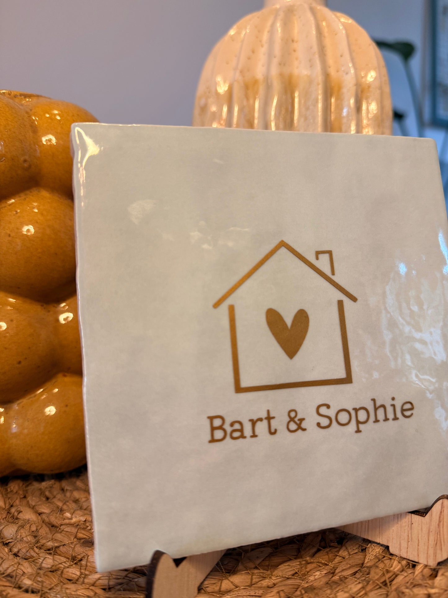 Tegeltje met huisje (Nr 2.)